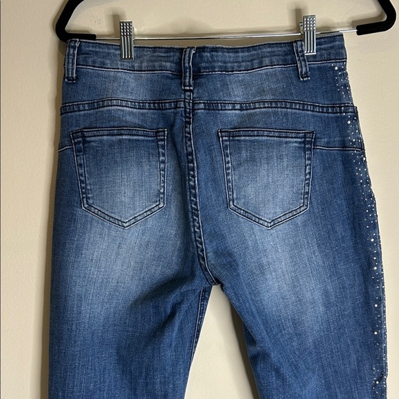 Classic Blue Straight Leg Jeans with Embellishments - Picture 3 of 5
